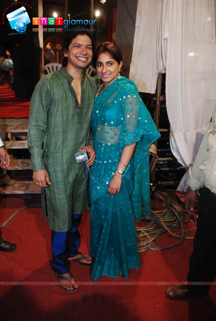 Shaan, Moushmi Chaterjee,Rupa Ganguly at Durga pooja Event hd photo